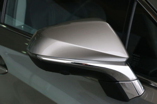 雷克萨斯RX200t新车实拍 优雅与动能的交响，新浪汽车探访济南展厅